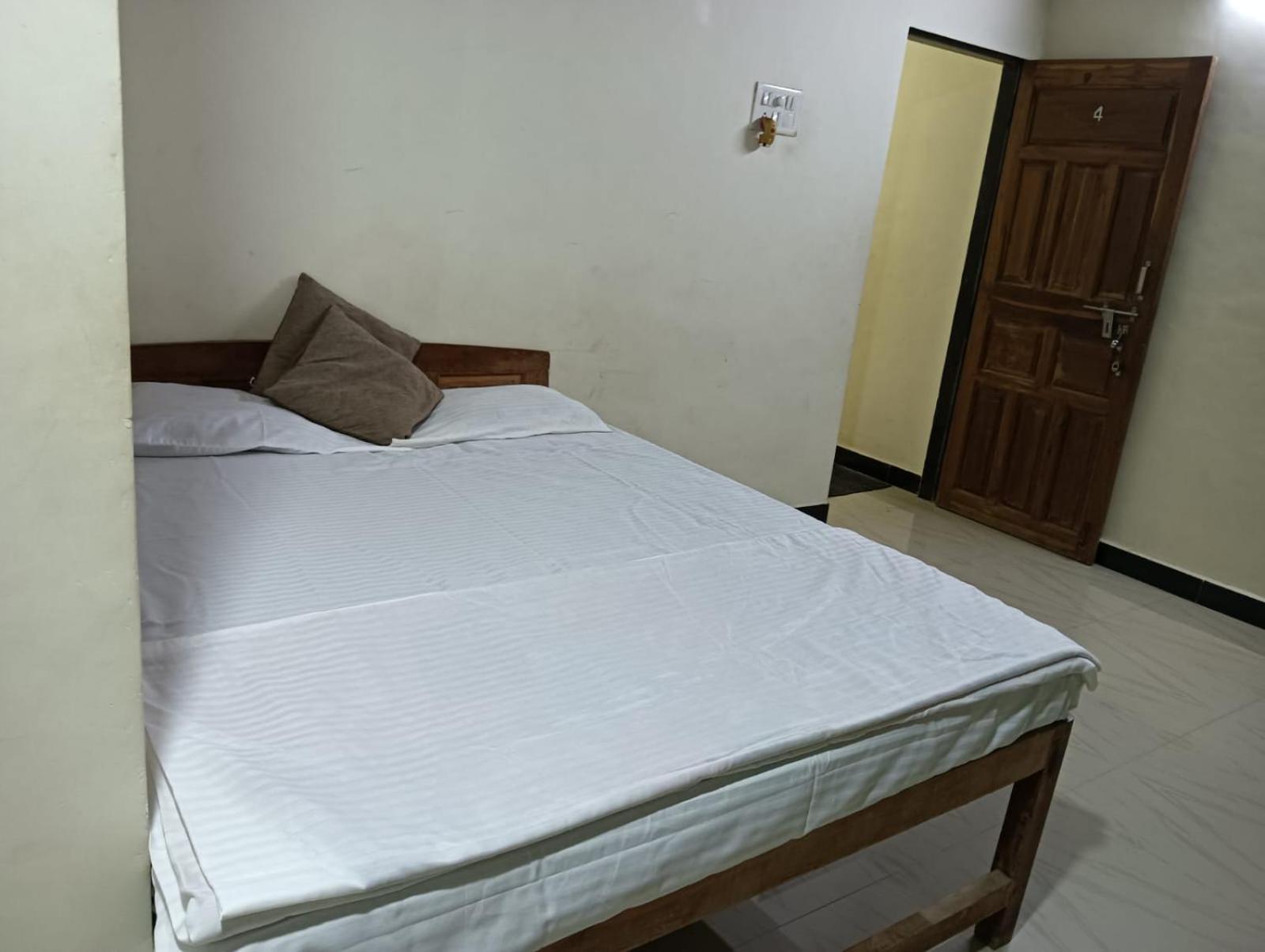 Gokul Cottage & Villa Revadanda Luaran gambar