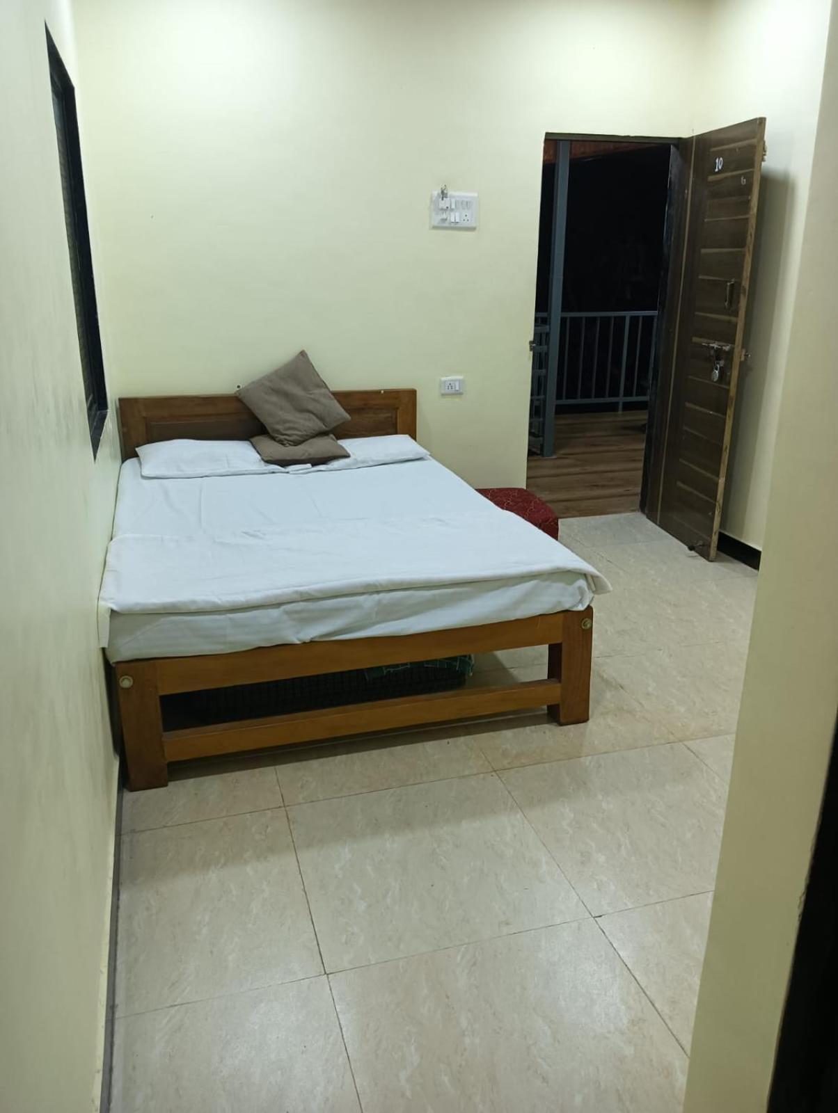 Gokul Cottage & Villa Revadanda Luaran gambar